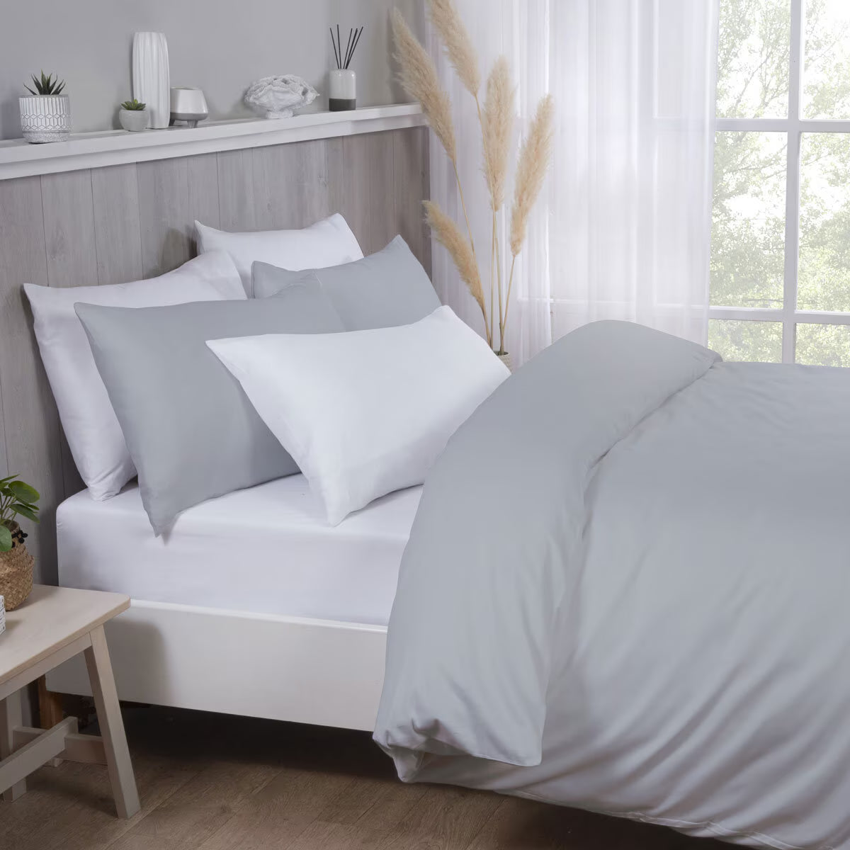 Green Easycare 400TC Duvet Set in 3 Colours, Double